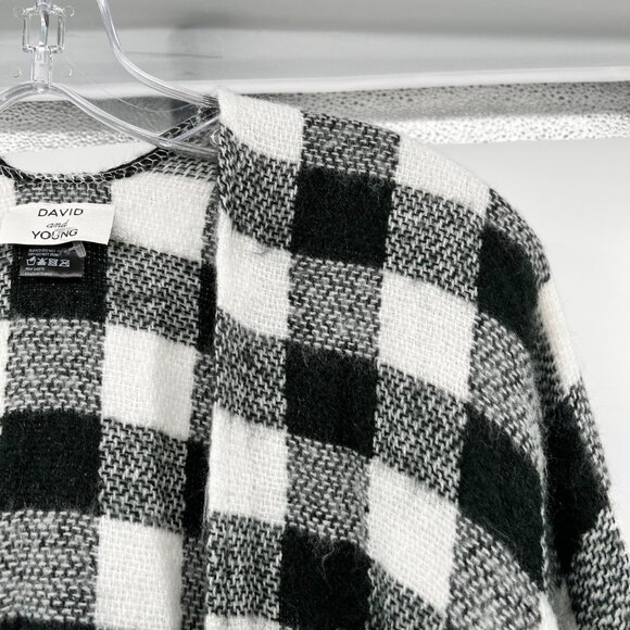 David and Young Checkered Cape Open Front Frayed Black/White One Size Fits All - Picture 4 of 9